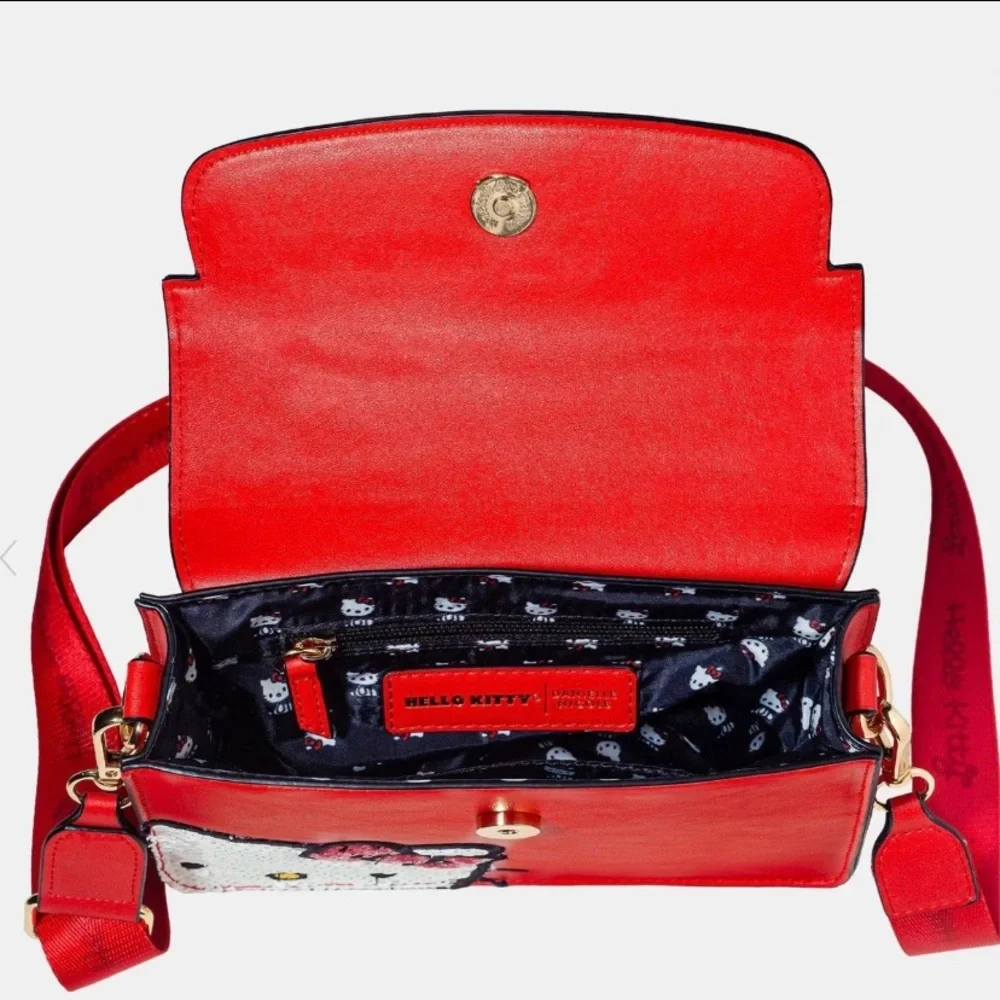 Hello kitty crossbody bag Danielle Nicole - Picture 6 of 6